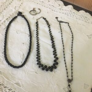 Elegant Black Beaded Necklace Set